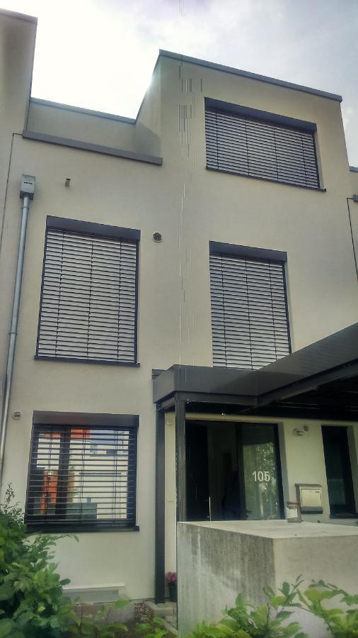 Privat Zimmer Richtung Messe Hanóver Exterior foto